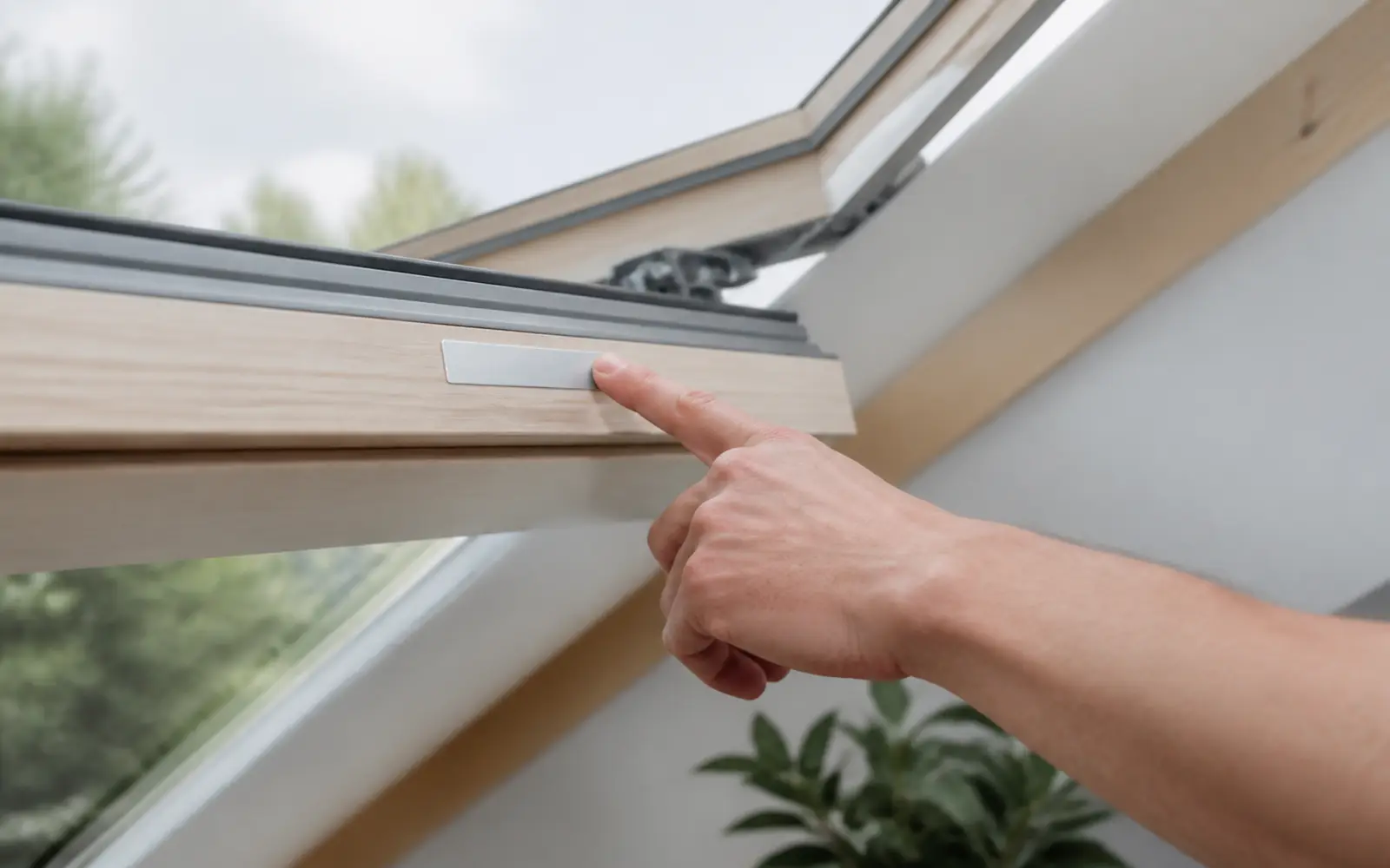 VELUX Fenstercode für Hitzeschutz finden: So bestellst du die richtige Größe